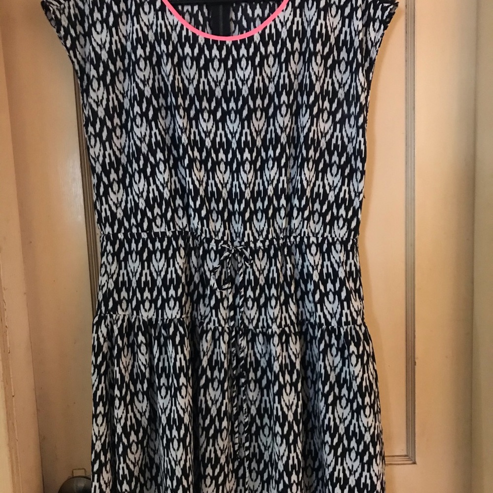 Love 21 casual nylon dress